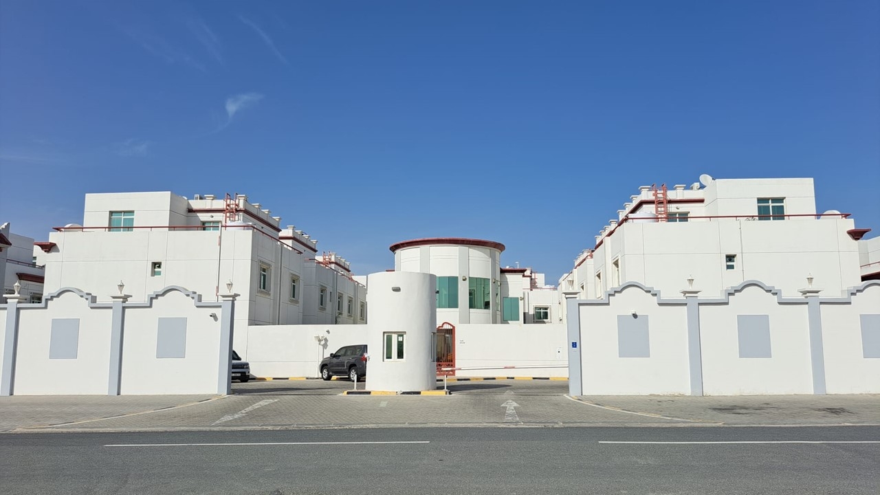 /PROJECTS/28 VILLAS/Slide1.JPG